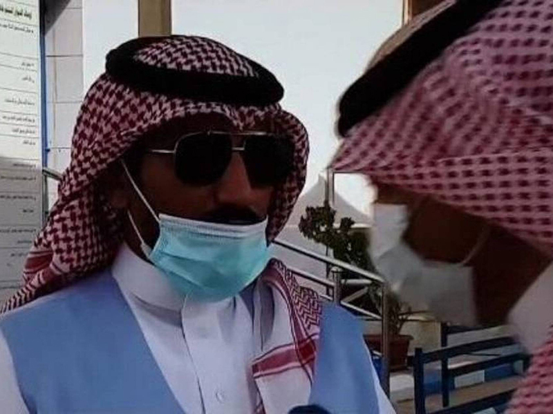 إغماء مراسل سعودي على الهواء بسبب الحر